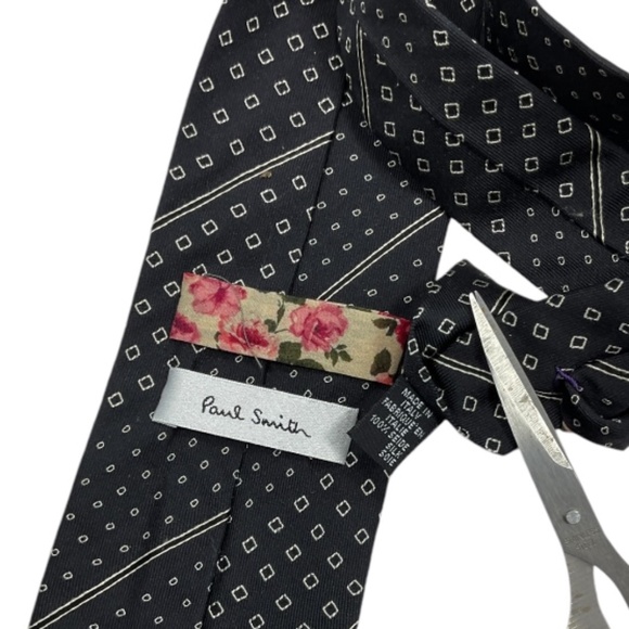 PAUL SMITH Black Geometric Silk LUXURY Tie ITALY - Picture 3 of 4